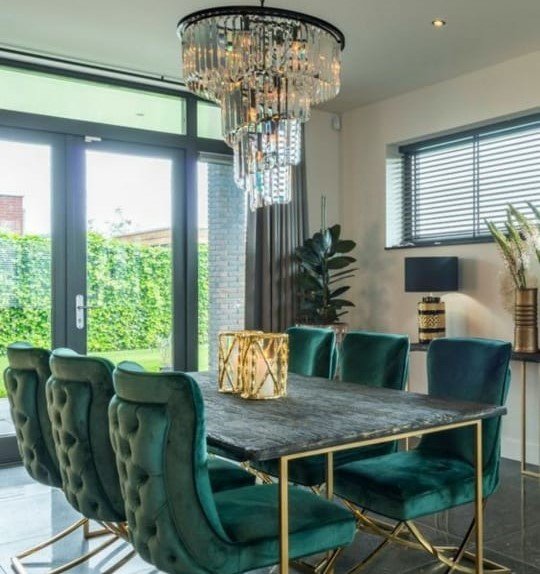 Emerald Green Velvet 6-Seater Dining Set with Gold Frame | Luxe Modern Table Emerald Green Velvet 6-Seater Dining Set with Gold Frame | Luxe Modern Table